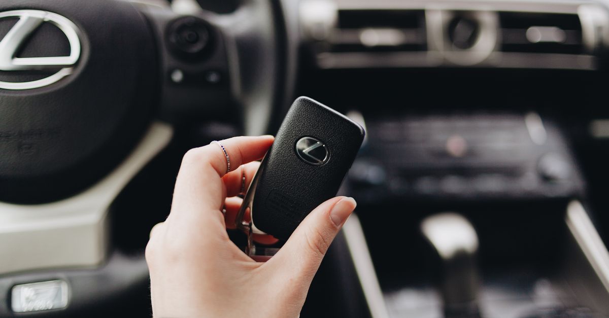 Honda car key fob — Oliver Locksmith