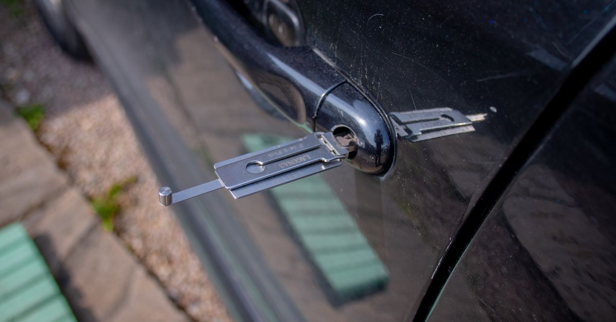7 Questions to Ask a Locksmith Before You Hire Them — Oliver Locksmith