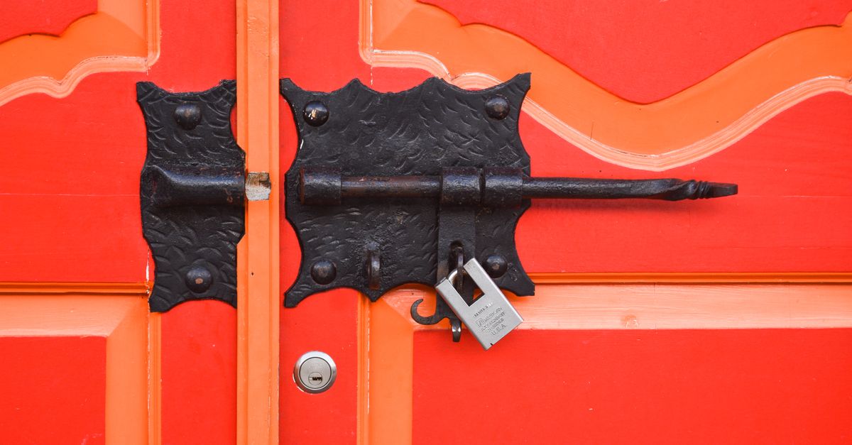 front door lock key — Oliver Locksmith
