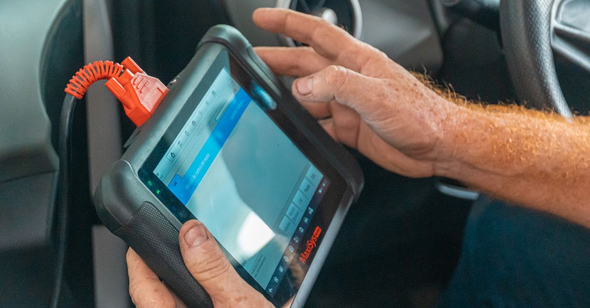 On-Site Transponder and Smart-Key Cutting and Programming — Oliver Locksmith